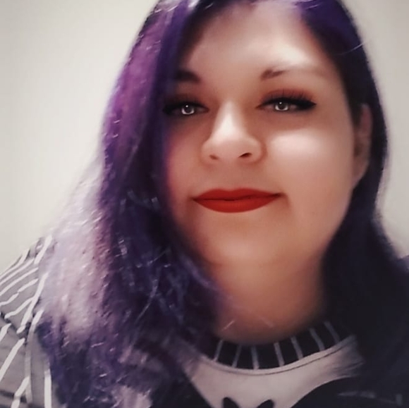 Meet your Posher, Winona - Picture 1 of 1